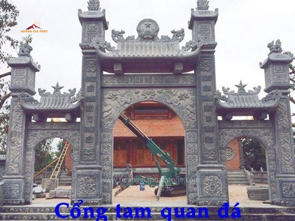 Cổng tam quan đá xanh đen 07