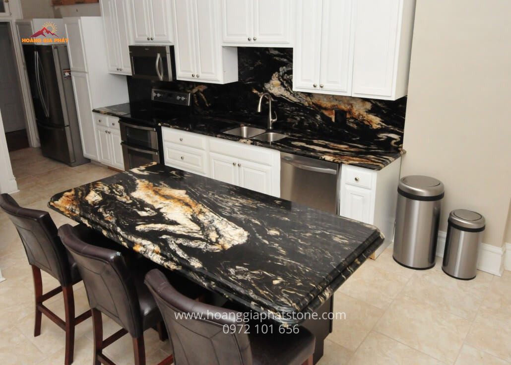 Đá Granite - Titanium Gold