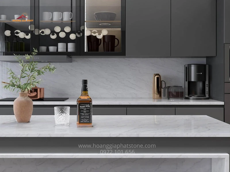 Đá Vicostone BQ8885 - Chất Liệu Lý Tưởng Cho Mặt Bàn Bếp Vượt Thời Gian